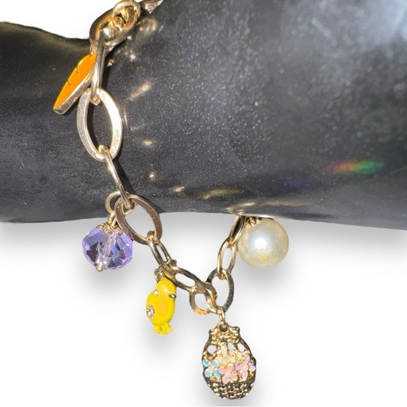 Cute Easter Gold Charm Bracelet - Picture 5 of 5